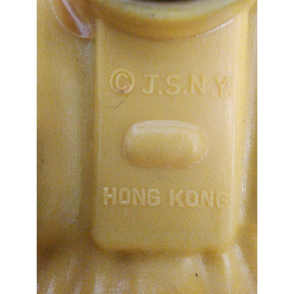 Vintage MCM Yellow Tiger Cat Plastic Thermometer Magnet J.S.N.Y Hong Kong  works - Picture 7 of 7